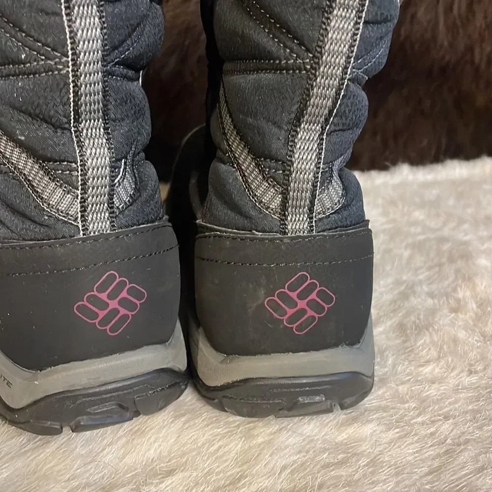 Columbia boots 9 (3901A)